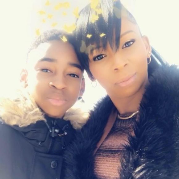 Meet your Posher, Roxann - Picture 1 of 1